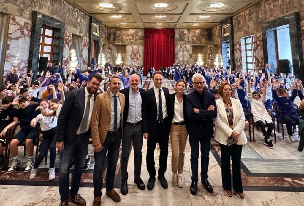 Sistemi Salerno – Servizi Idrici S.p.A., in collaborazione con il Comune di Salerno, ha presentato l’evento conclusivo della quarta edizione  del progetto di educazione ambientale “Le vie dell’Acqua”